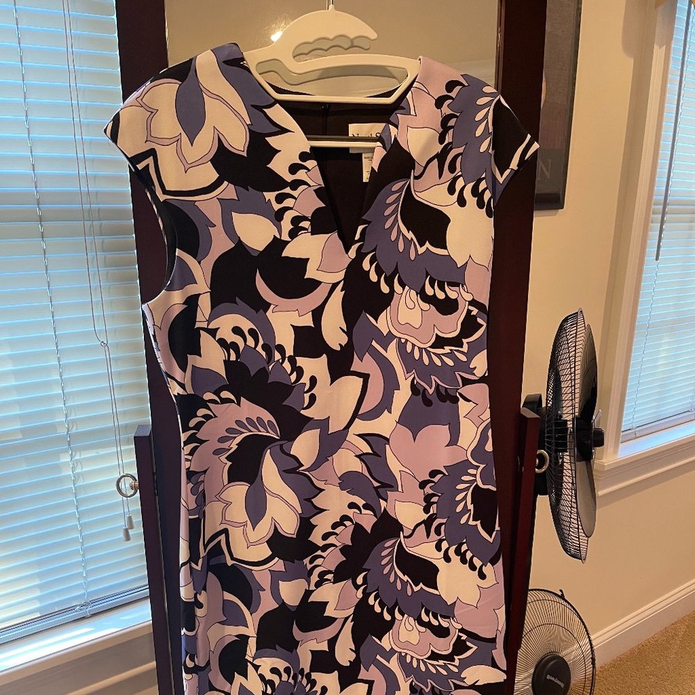 NorthStyle flowered shift